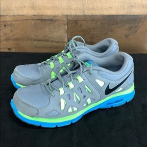 Nike Dual Fusion Running Sneaker